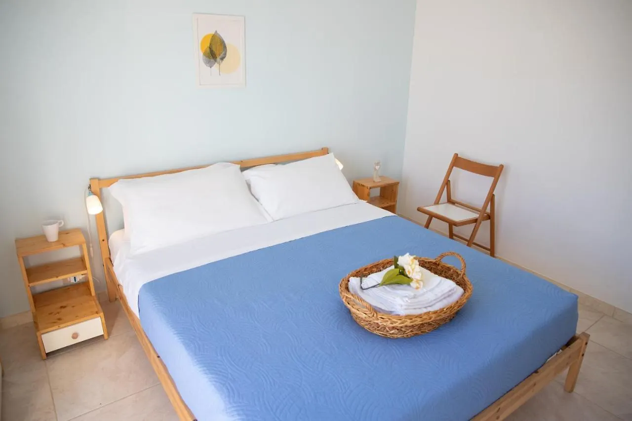 Mary Holiday House Marina di Ragusa 0*,
